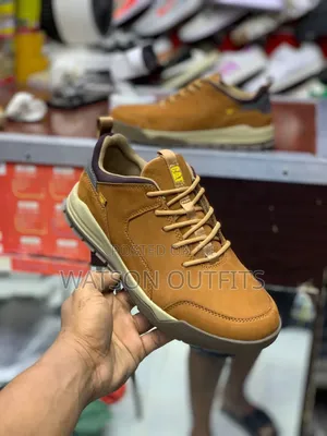 Pure Leather Men's Caterpillar Shoes or Footwears or Viatu