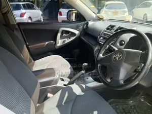 Toyota RAV4 2008 White