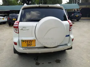 Toyota RAV4 2008 White