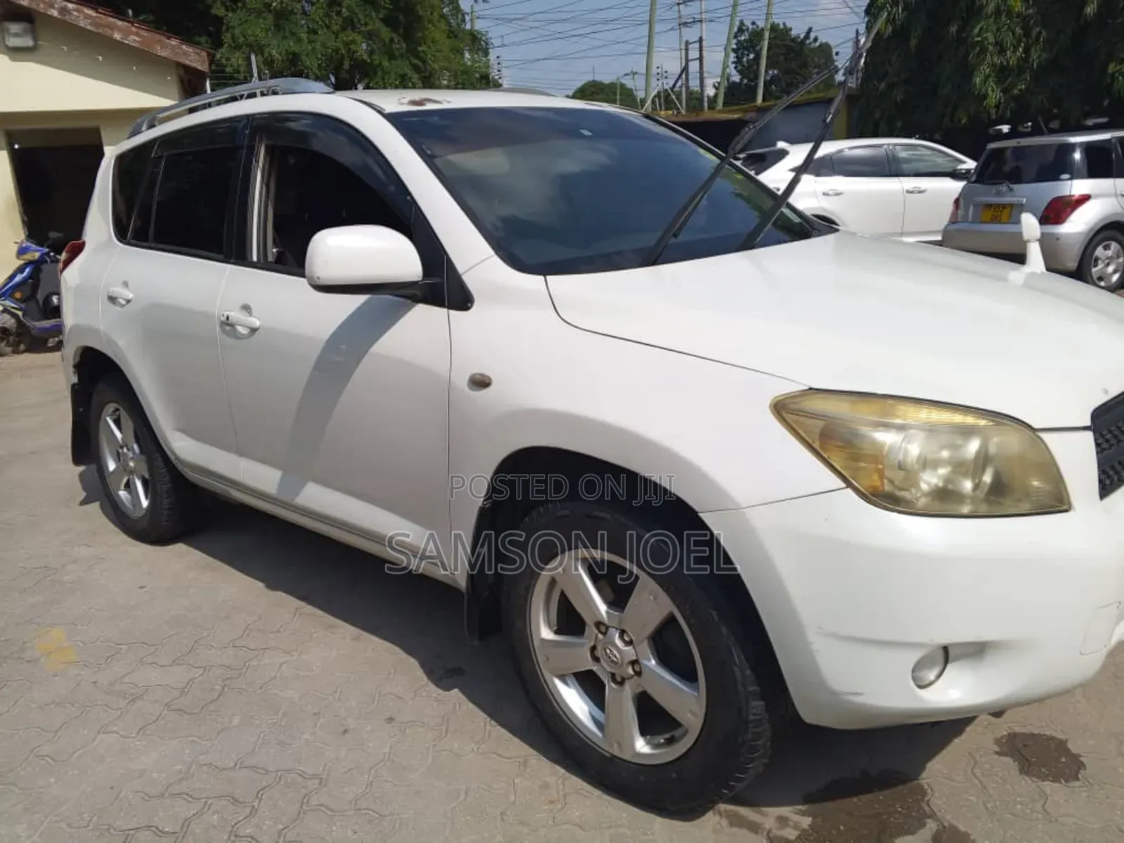 Toyota RAV4 2008 White