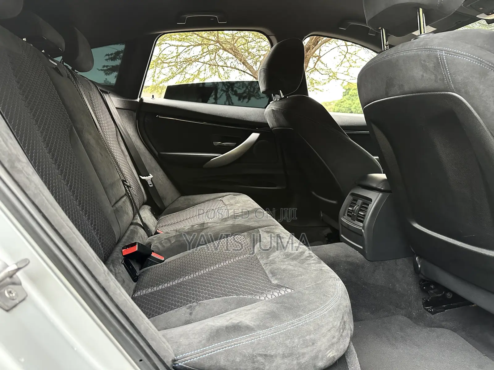 BMW 320i 2013 Silver