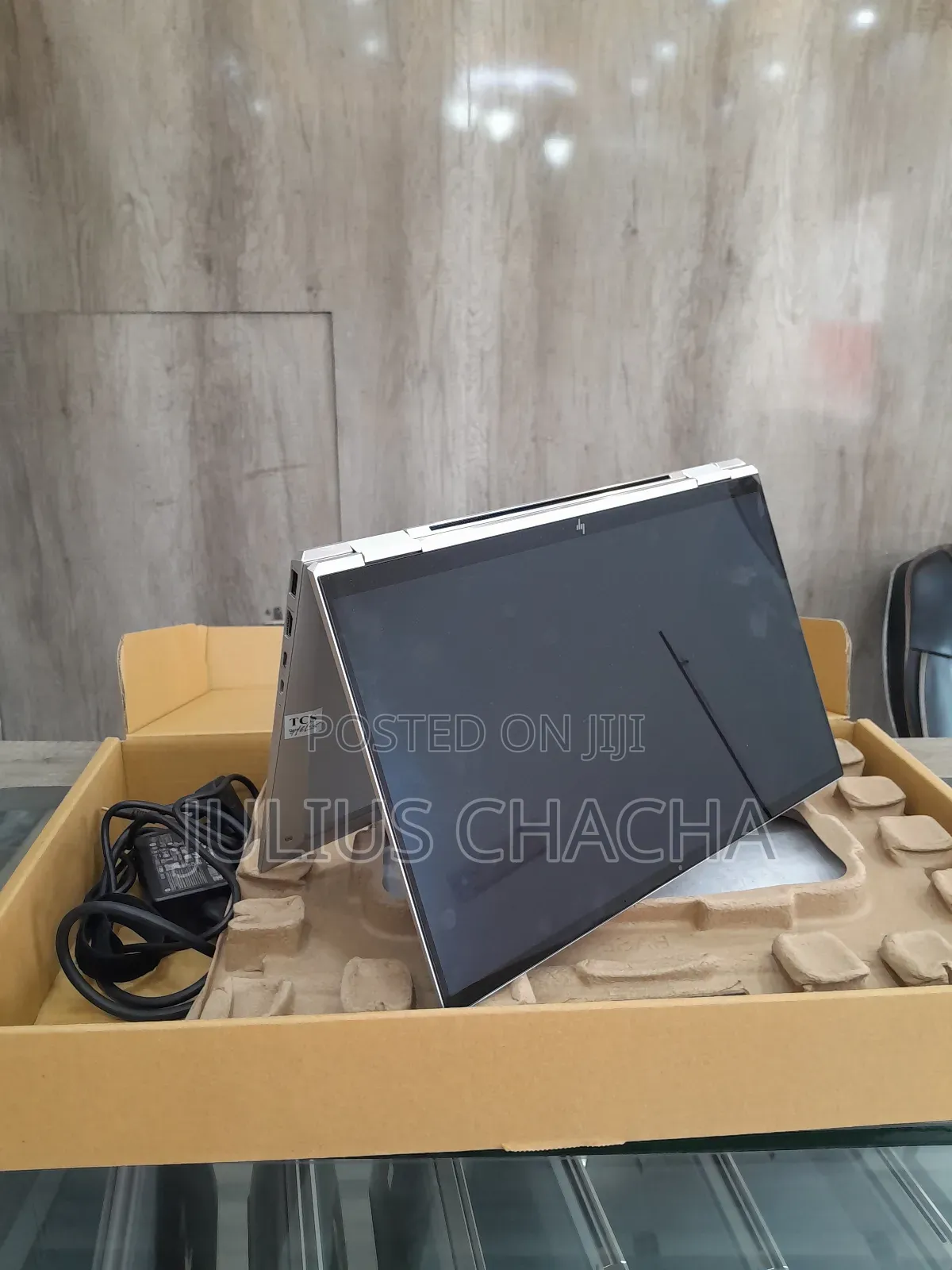 New Laptop HP EliteBook 1040 G8 16GB Intel Core I7 SSD 512GB