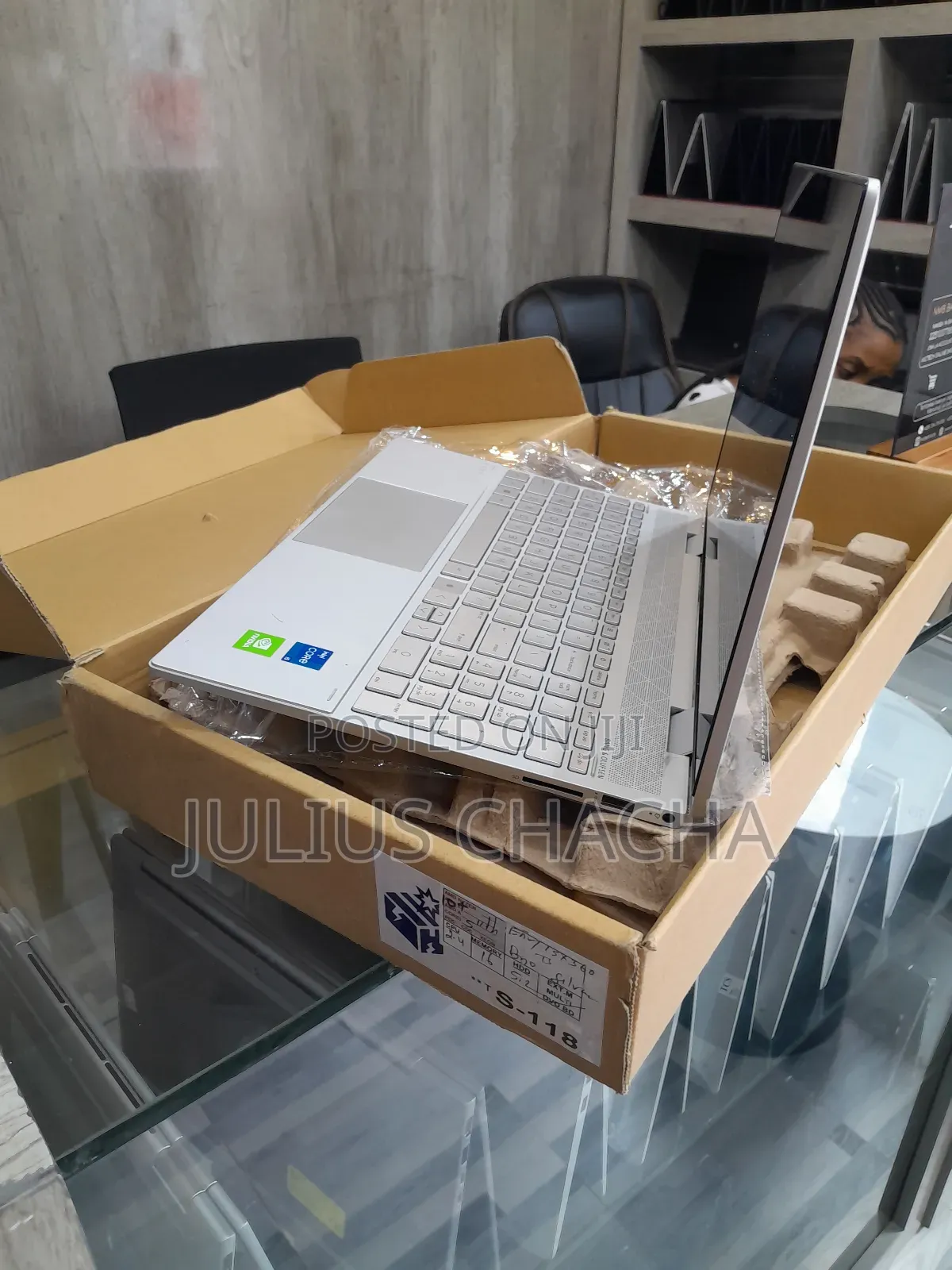 Laptop HP Envy X360 15-Cp0013nr 16GB Intel Core I5 SSD 512GB