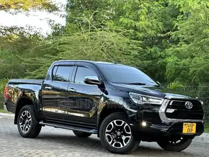 Toyota Hilux 2022 Black
