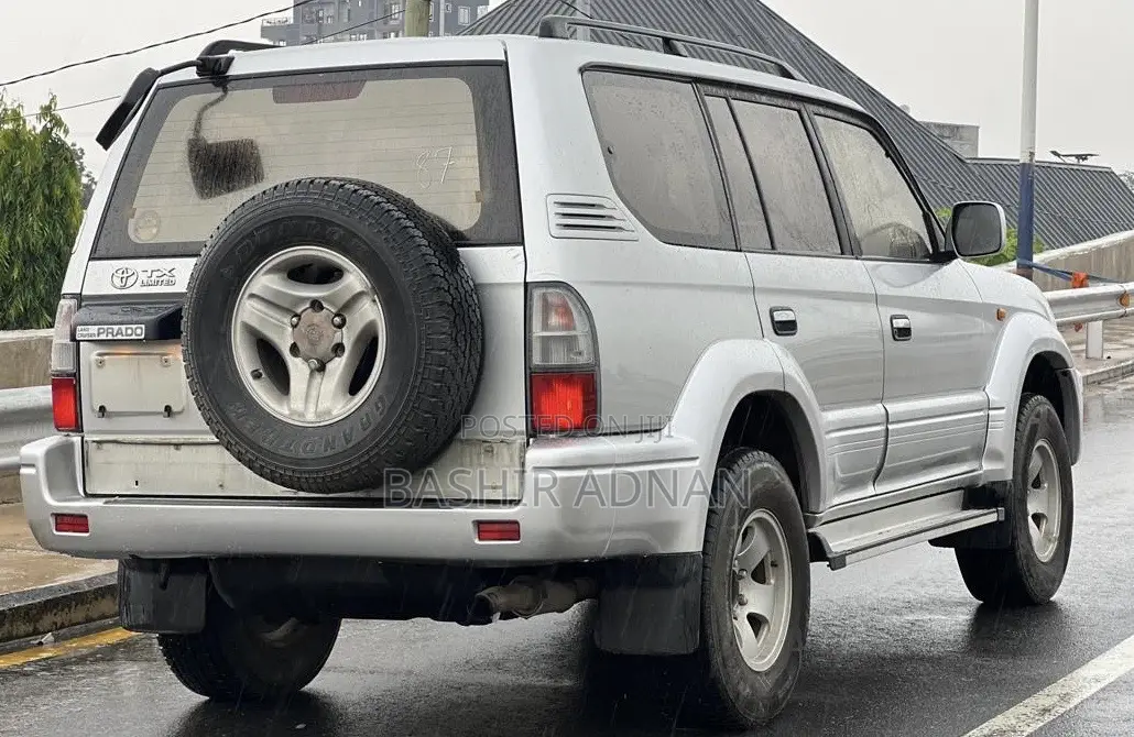 Toyota Land Cruiser Prado 3.0 TD 1997 Silver
