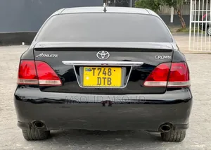 Toyota Crown Royale 2005 Black