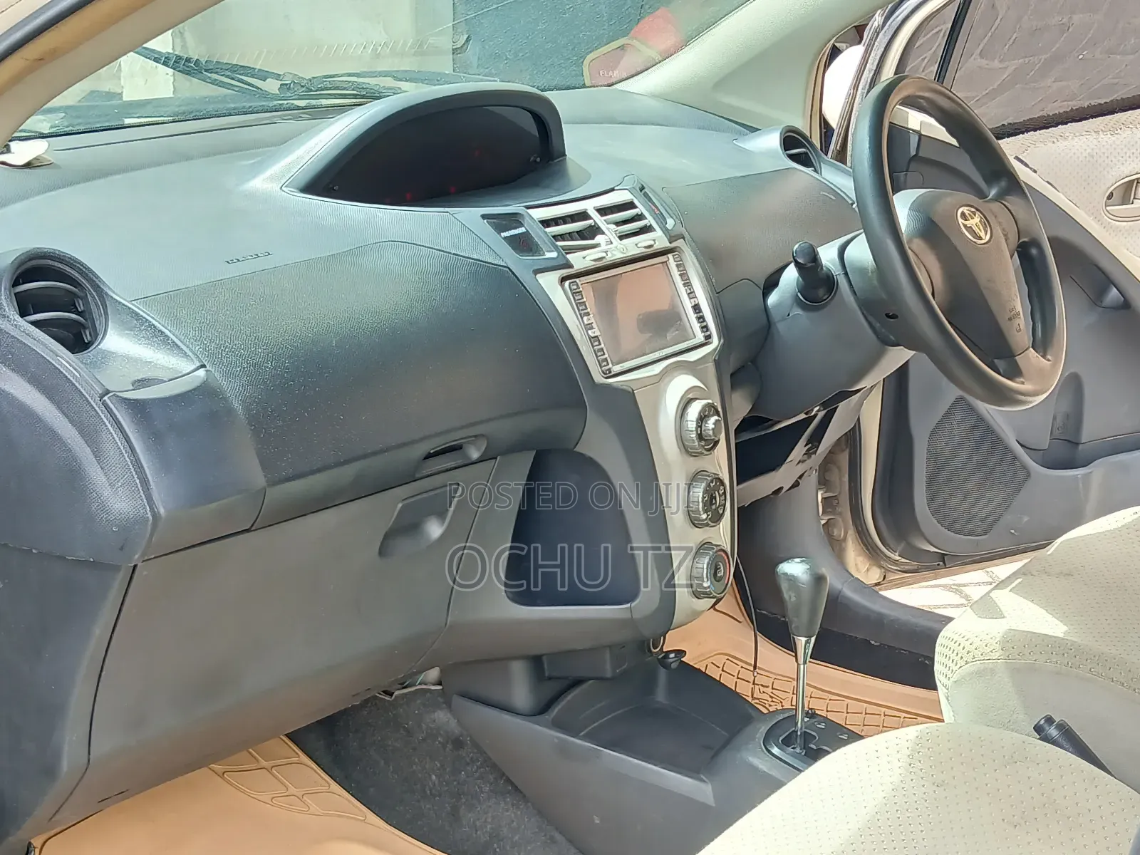 Toyota Vitz 2006