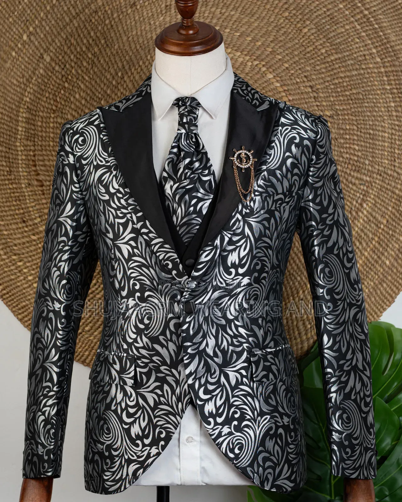 Look Sharp Feel Great/ New Suit