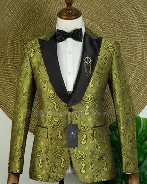 Beyond the Everday /Suit That Define You