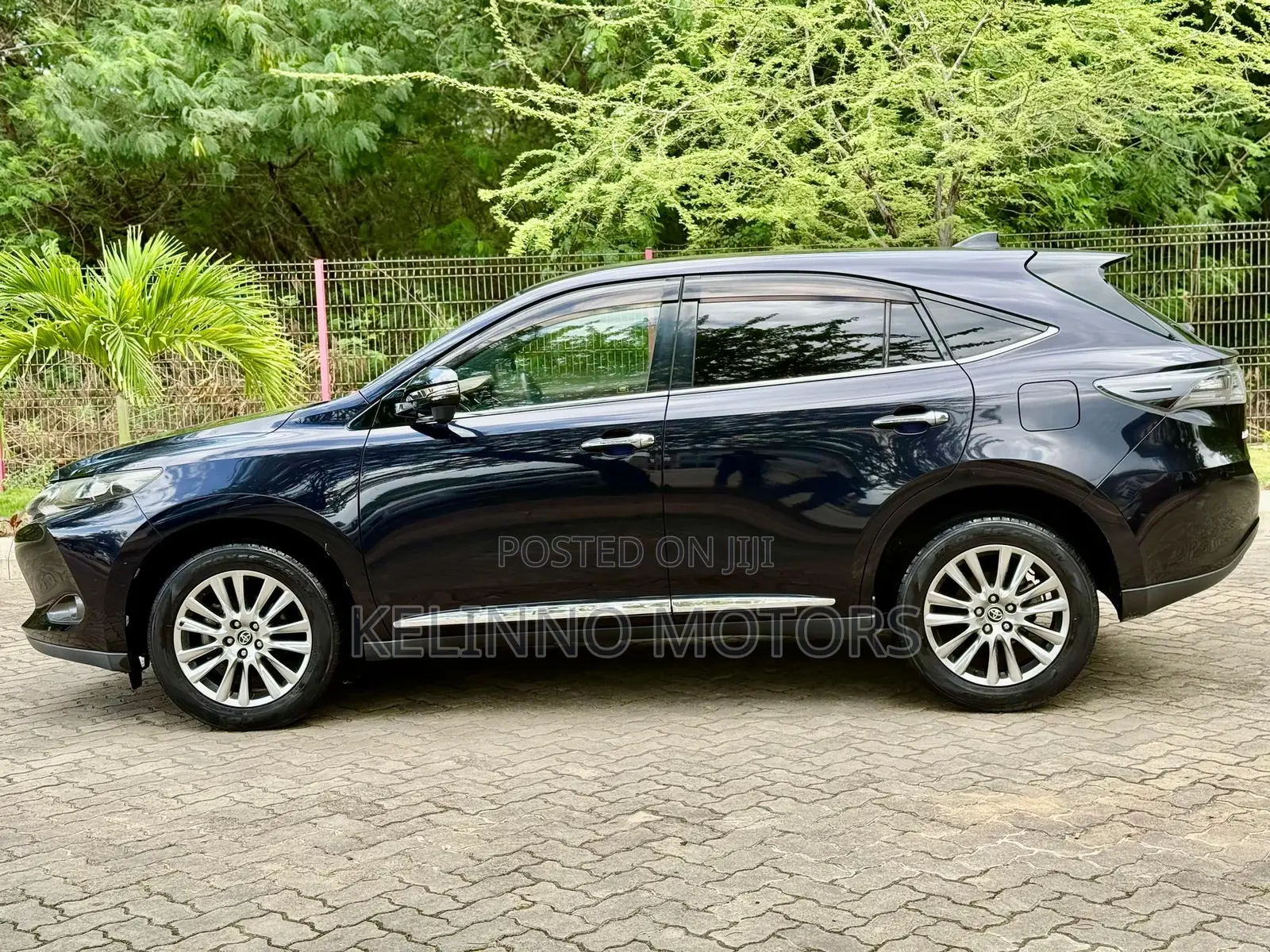 Toyota Harrier 2014 Black