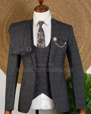 Be Famous With Our New Suit/Kali
