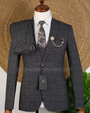 Be Famous With Our New Suit/Kali
