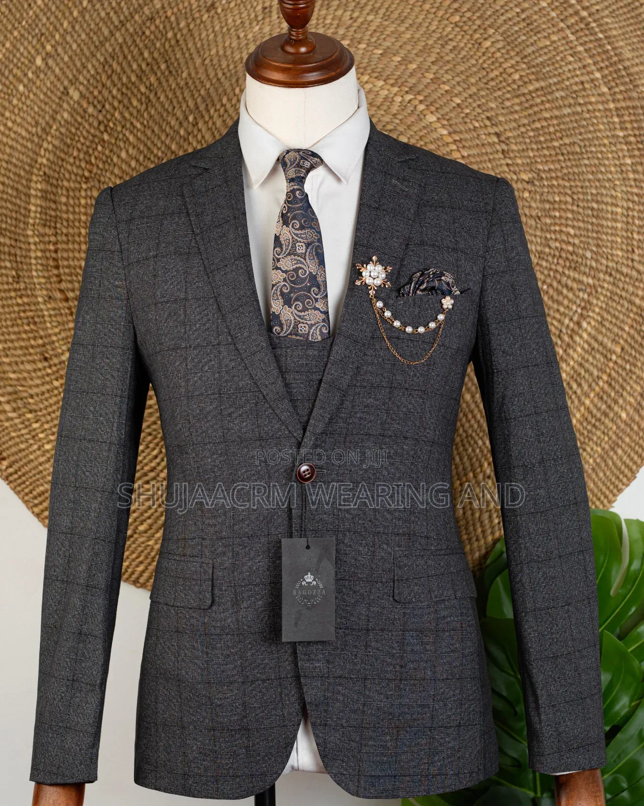 Be Famous With Our New Suit/Kali