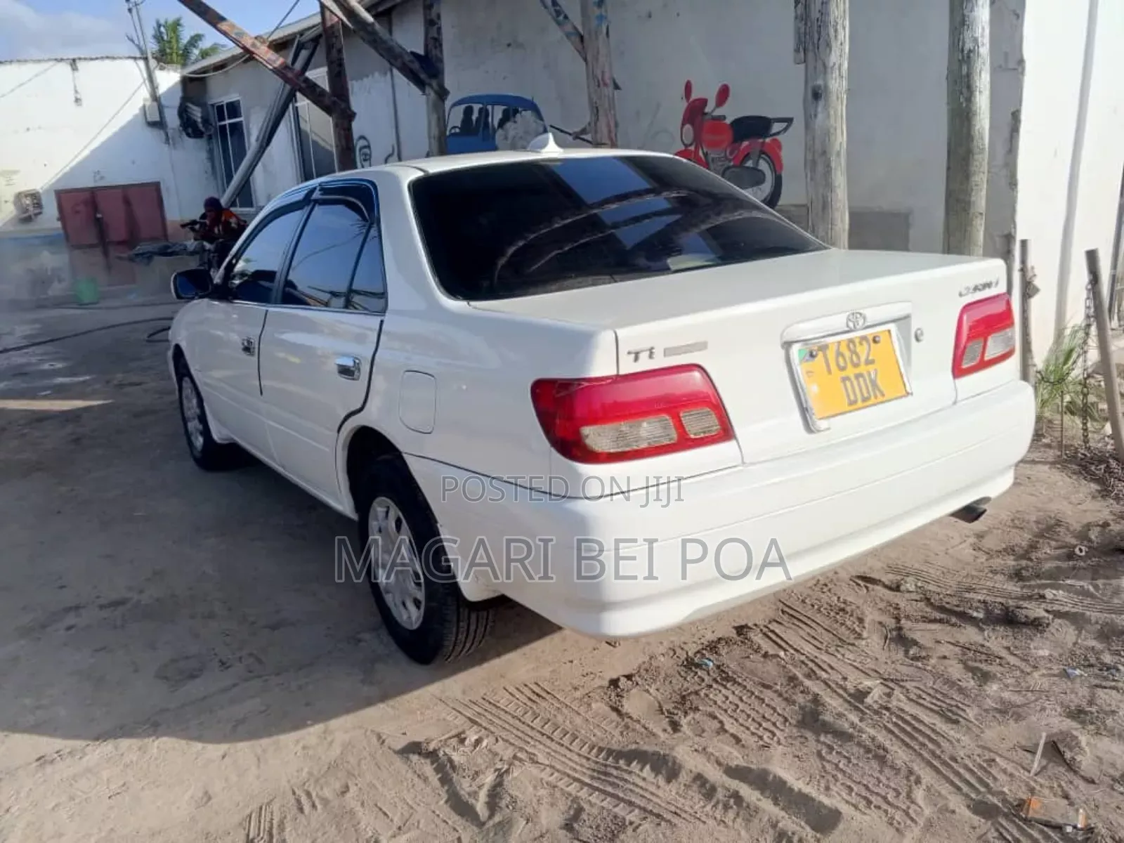 Toyota Carina 2001 White