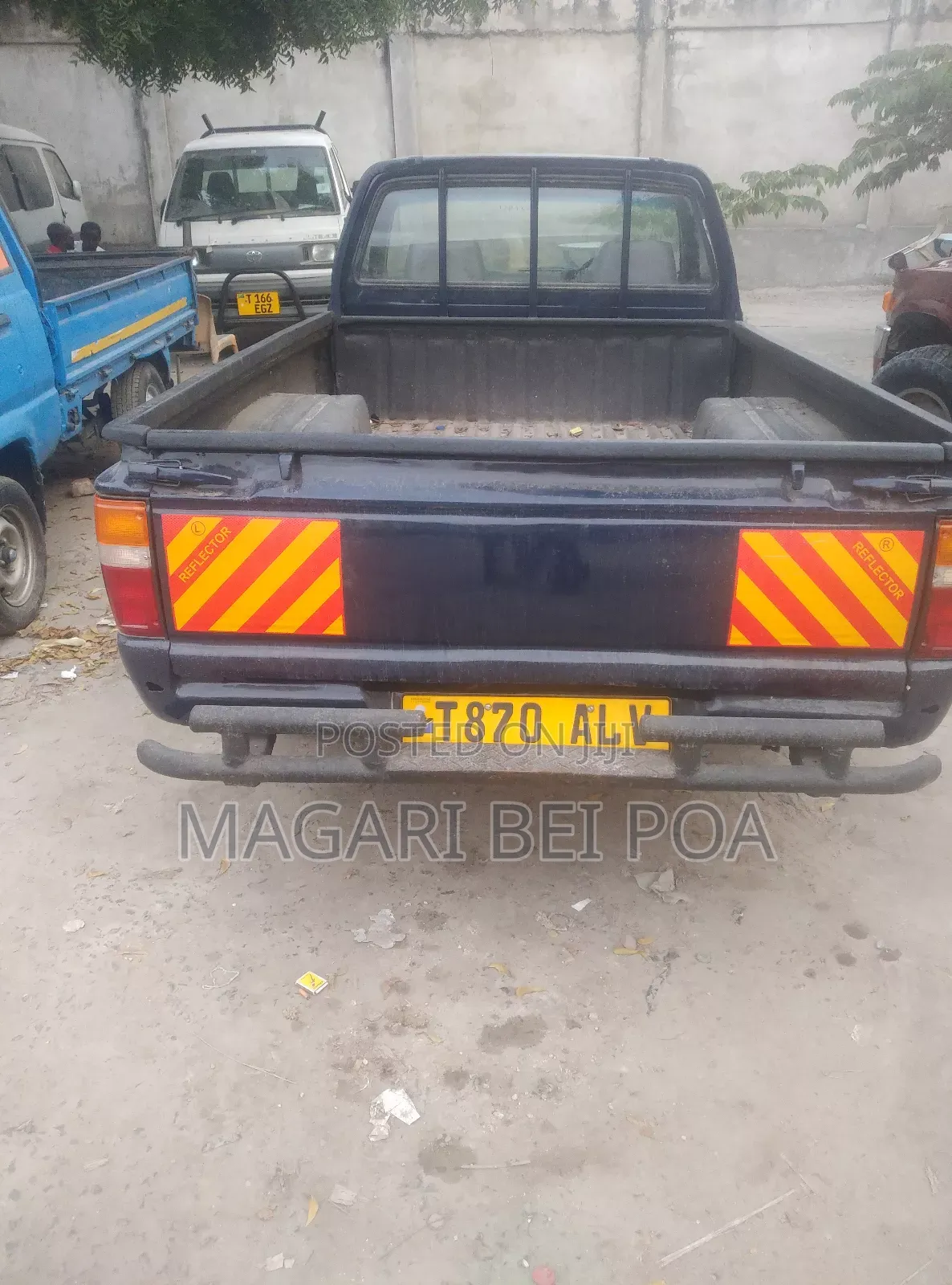 Toyota Hilux 1999 Blue