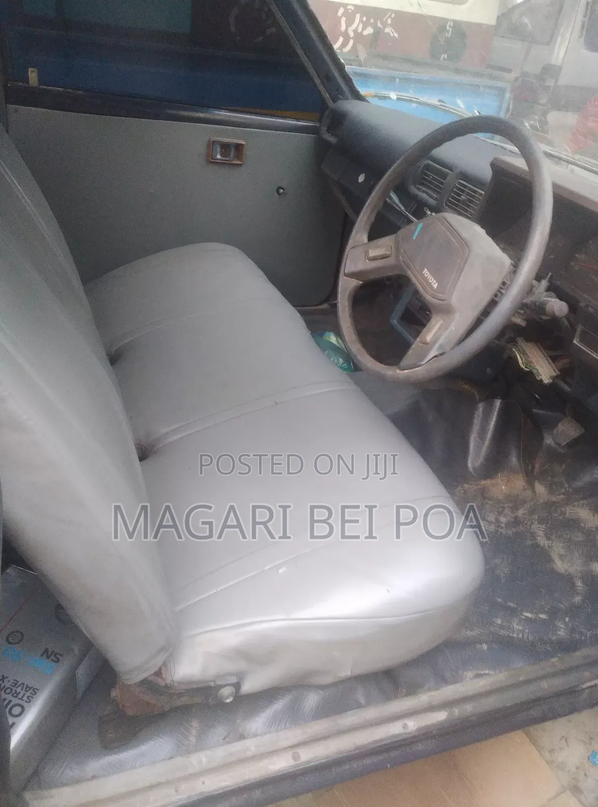 Toyota Hilux 1999 Blue