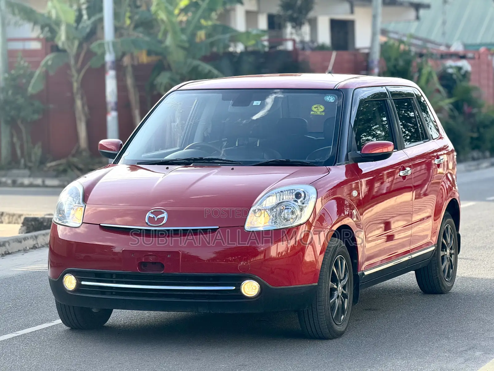 Mazda Verisa 2010 Red