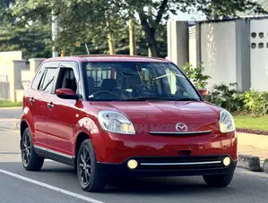 Mazda Verisa 2010 Red