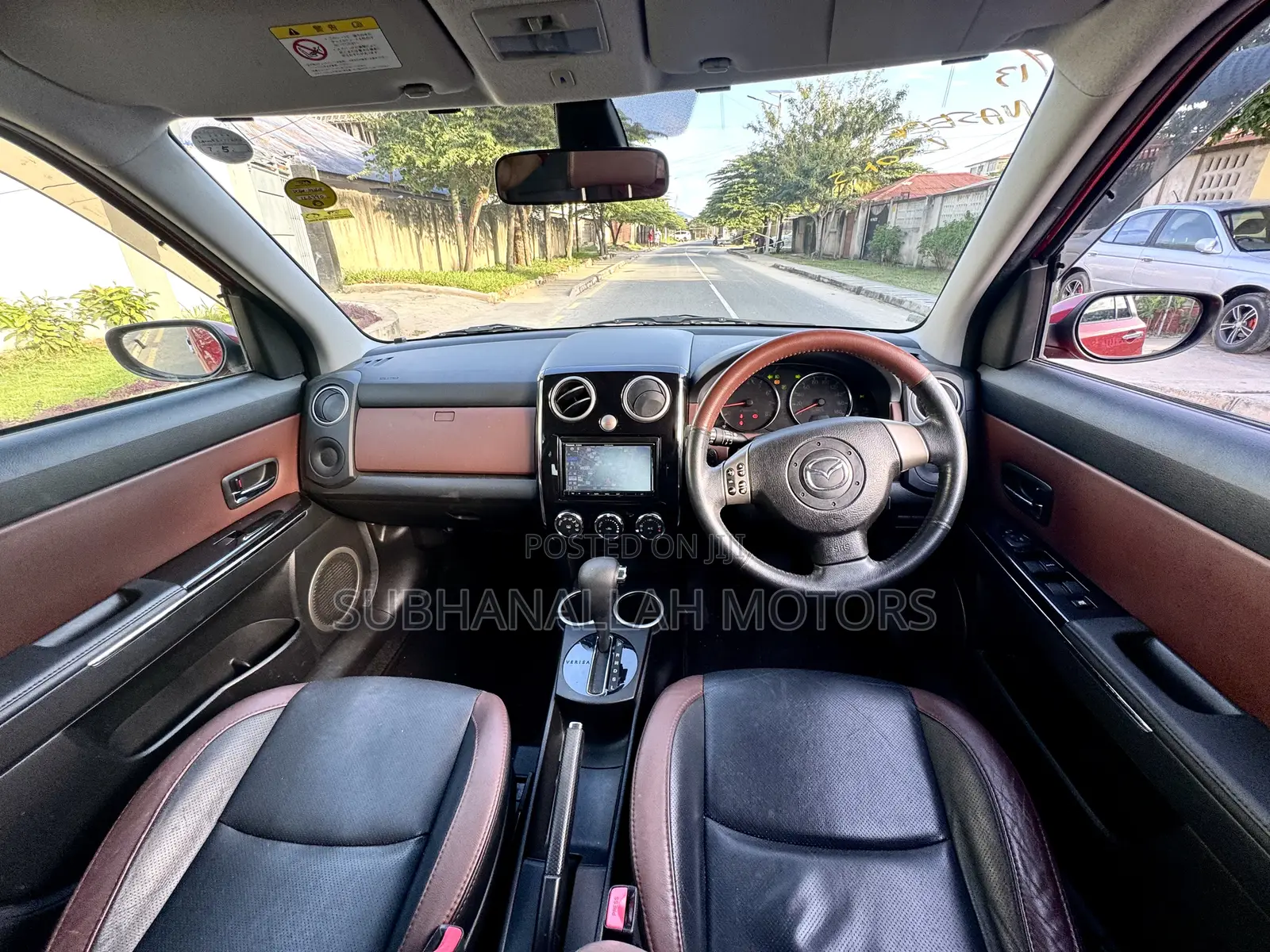 Mazda Verisa 2010 Red
