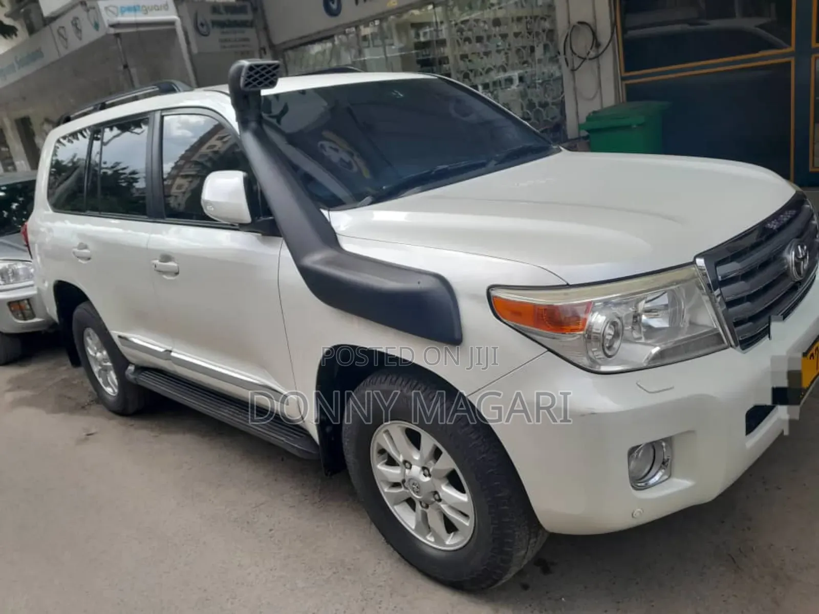 Toyota Land Cruiser 2014 White
