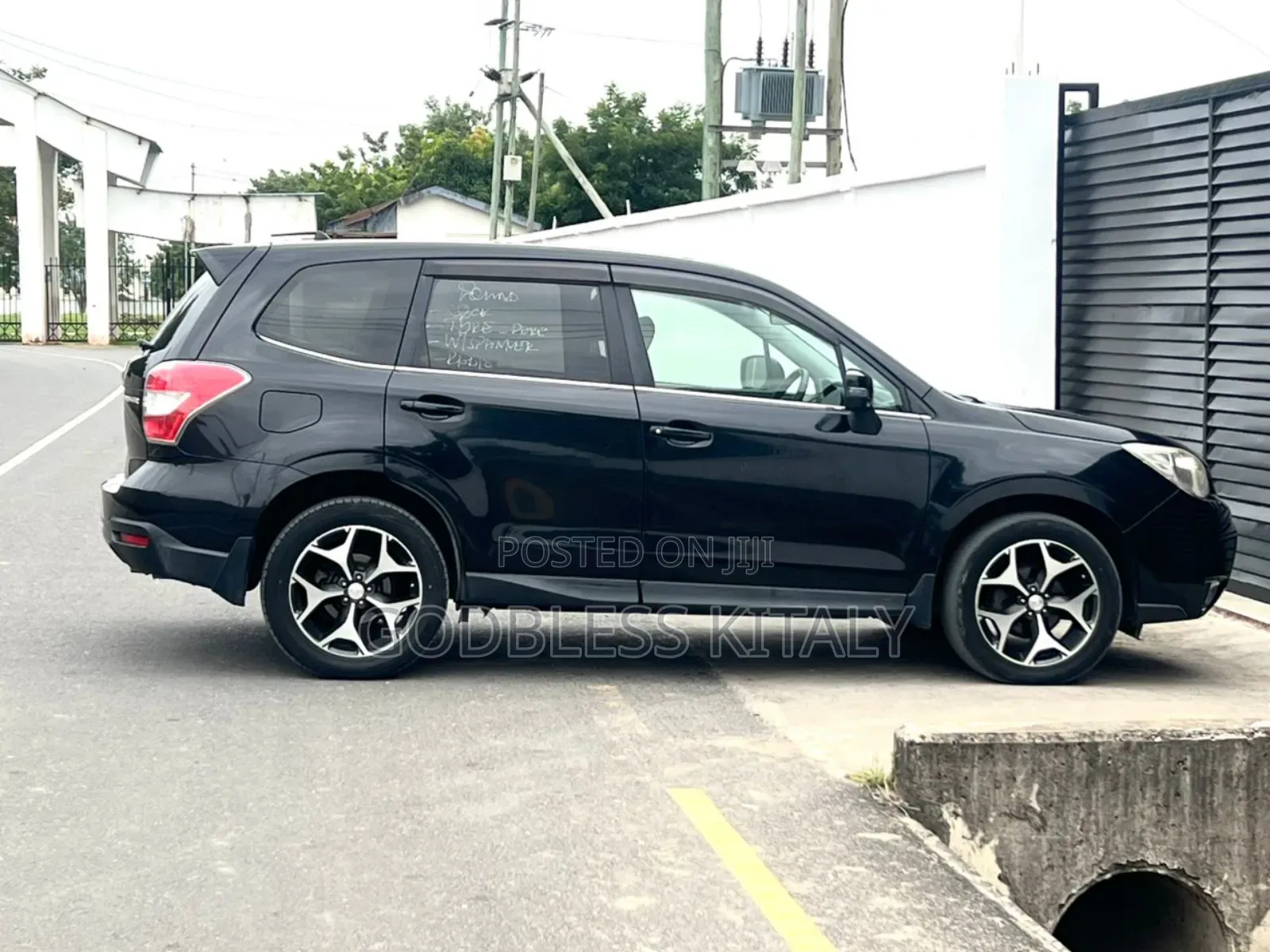 Subaru Forester 2012 Black
