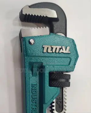 Total Pipe Wrench 10"