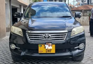 Photo - Toyota Vanguard 2012 Black