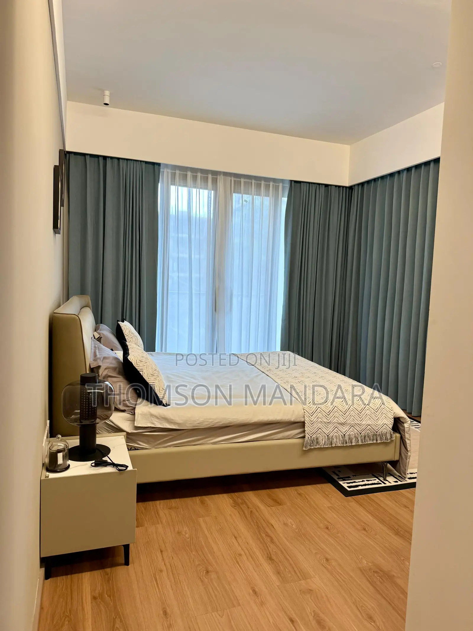 Furnished 3bdrm Apartment in Oyster Bay for sale