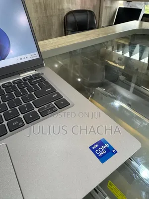 Laptop Dell Latitude 5320 16GB Intel Core I7 SSD 256GB