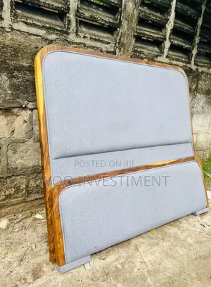Bedsofa Ya Mbao Ngumu Mninga Zinapatikana Size 5/6 Cleansana