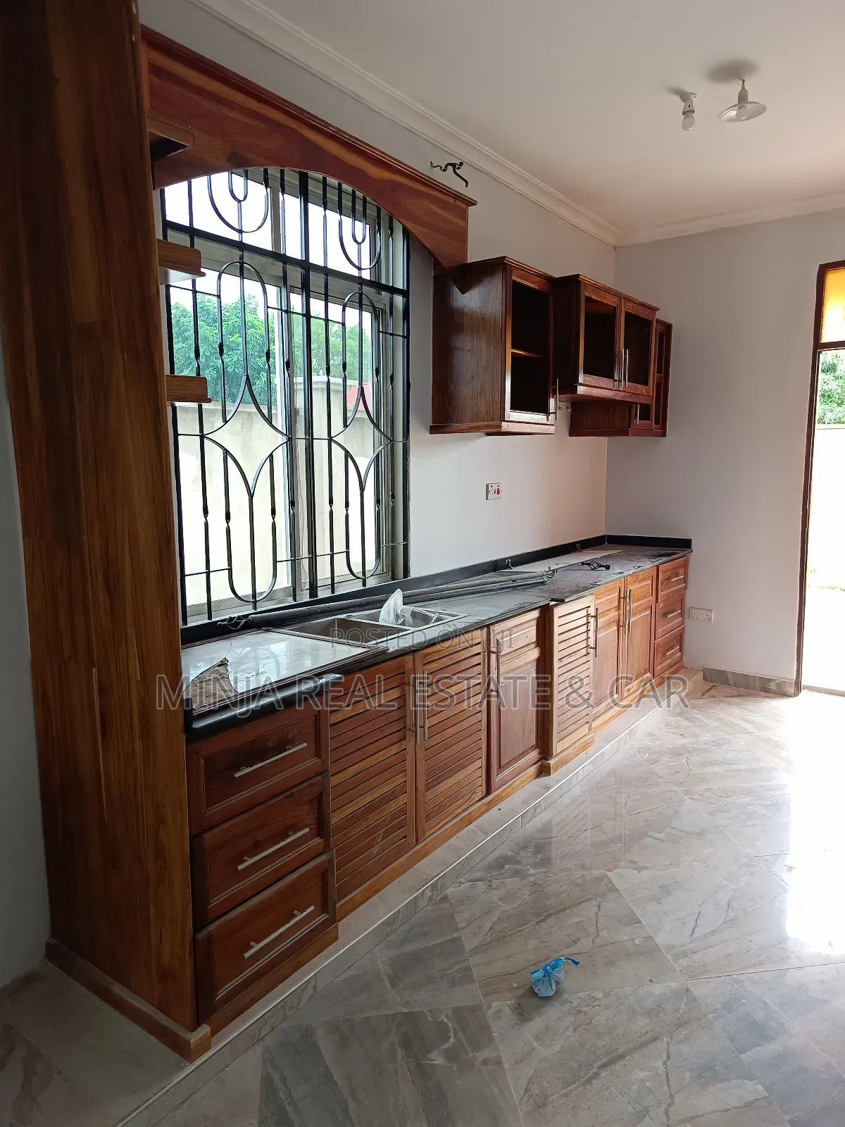 3bdrm House in Mbweni for rent