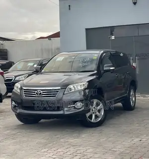 Toyota Vanguard 2012 Gray