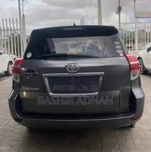 Toyota Vanguard 2012 Gray