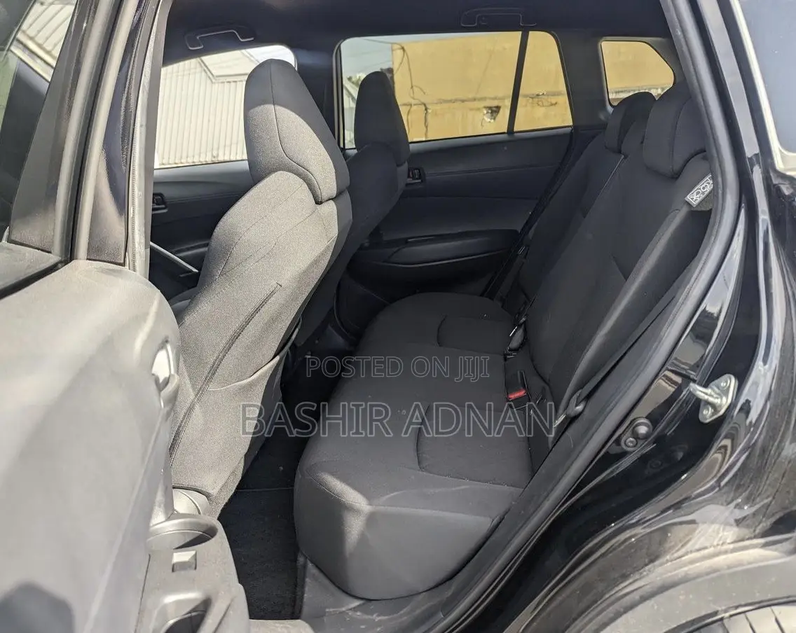 Toyota Corolla Cross 1.8 Hybrid FWD 2022 Black