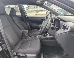 Toyota Corolla Cross 1.8 Hybrid FWD 2022 Black