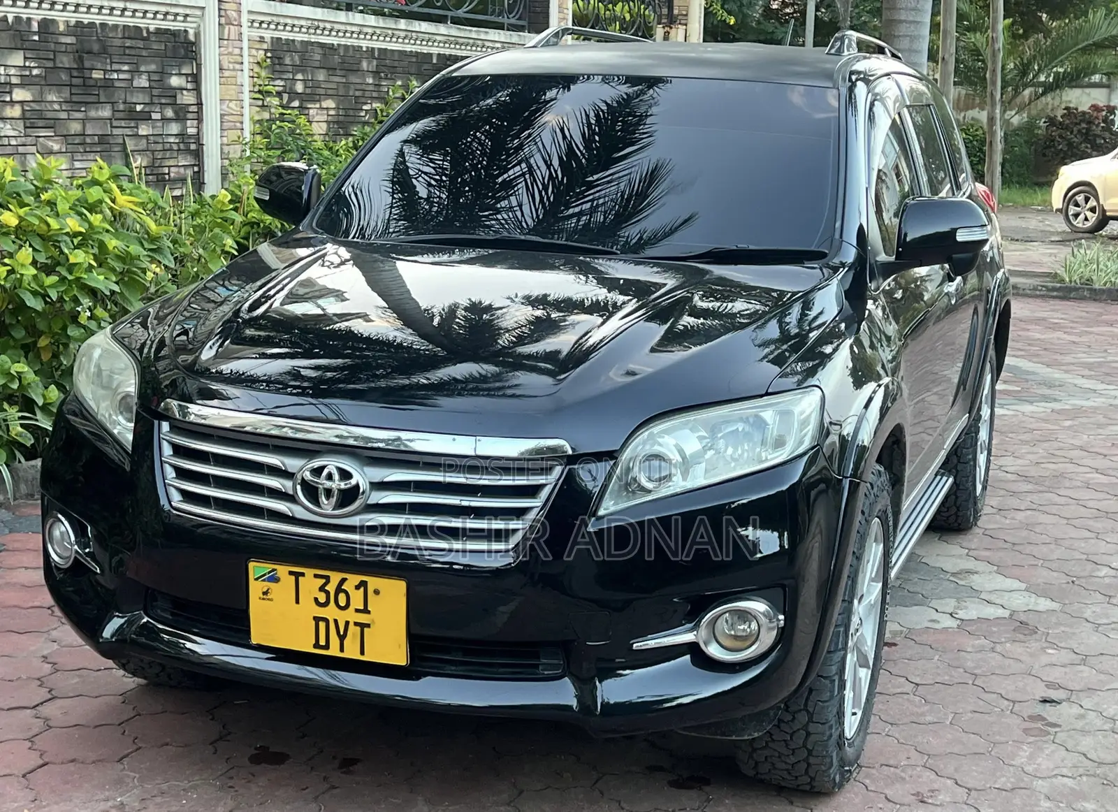 Toyota Vanguard 2011 Black