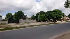 Yard Inauzwa Msongola Wilaya Ya Ilala