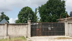 Yard Inauzwa Msongola Wilaya Ya Ilala