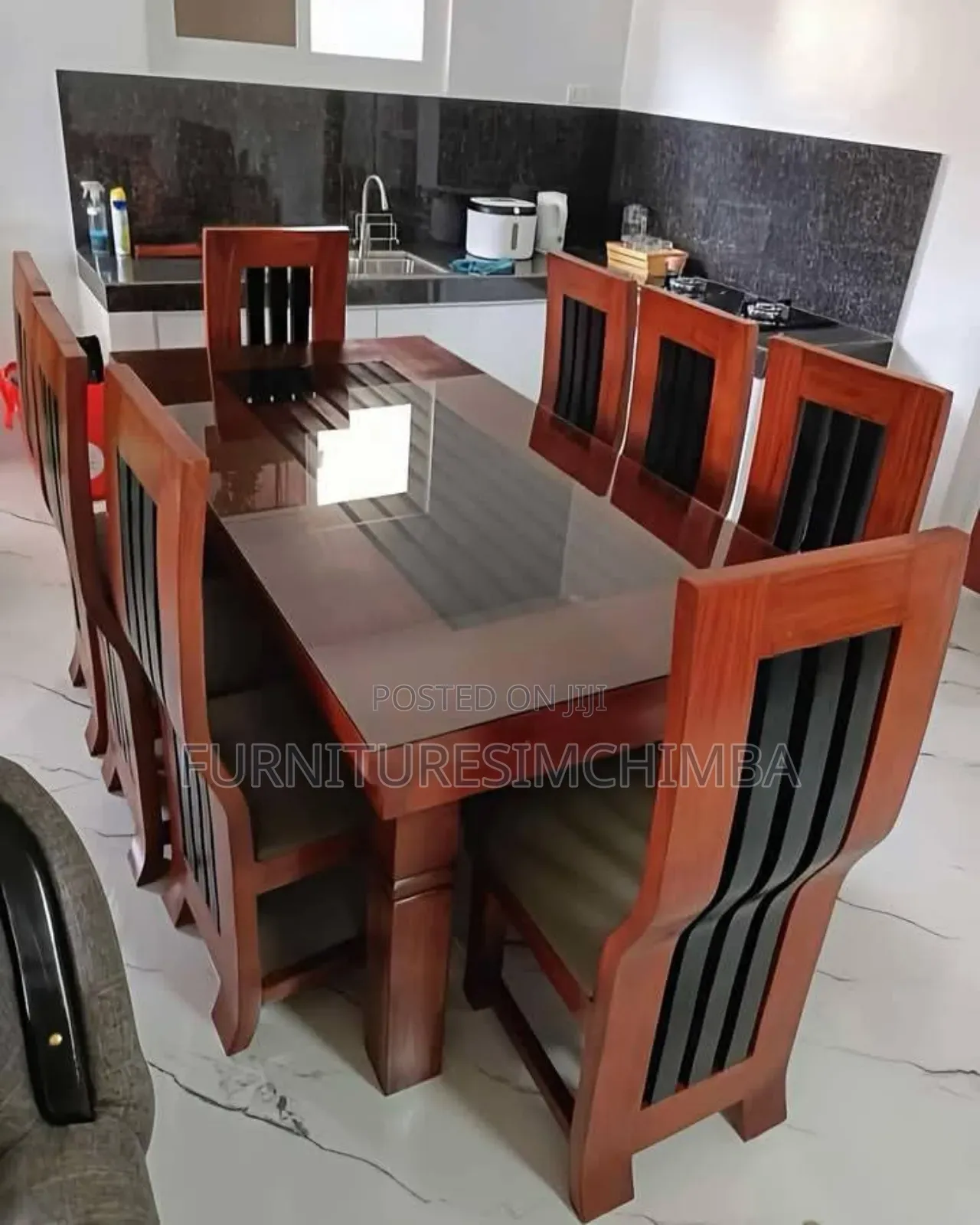 Strong Dinning Table