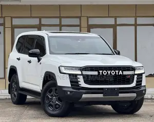 Toyota Land Cruiser 2023 White