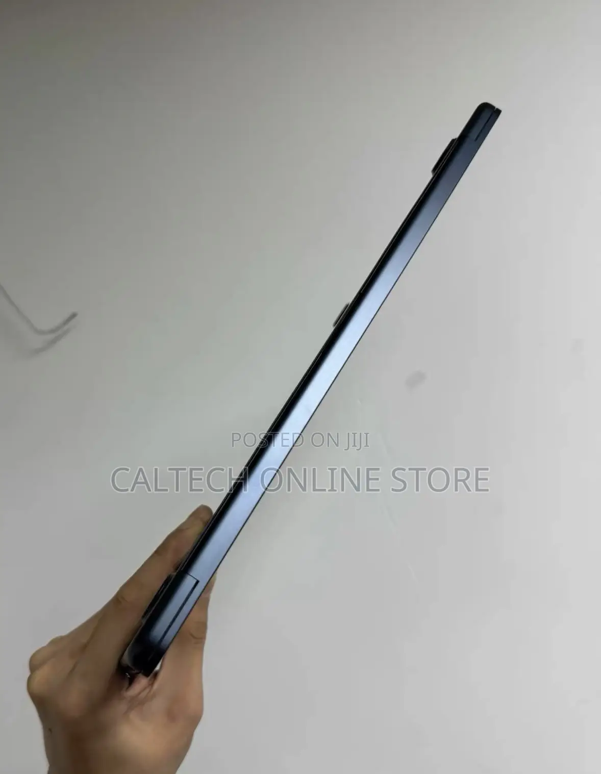 New Laptop Apple MacBook Air 2025 M4 13-inch 16GB Apple M4 SSD 256GB