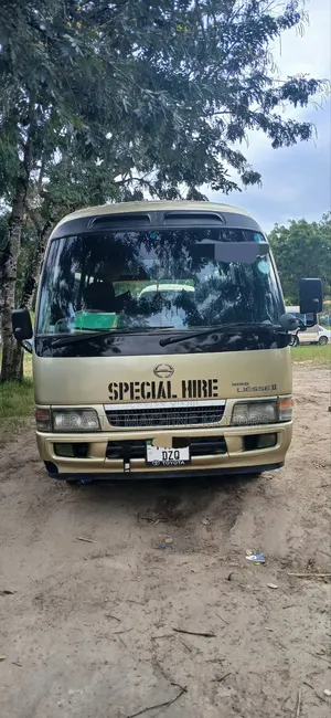 Toyota Coaster 2004 Gold