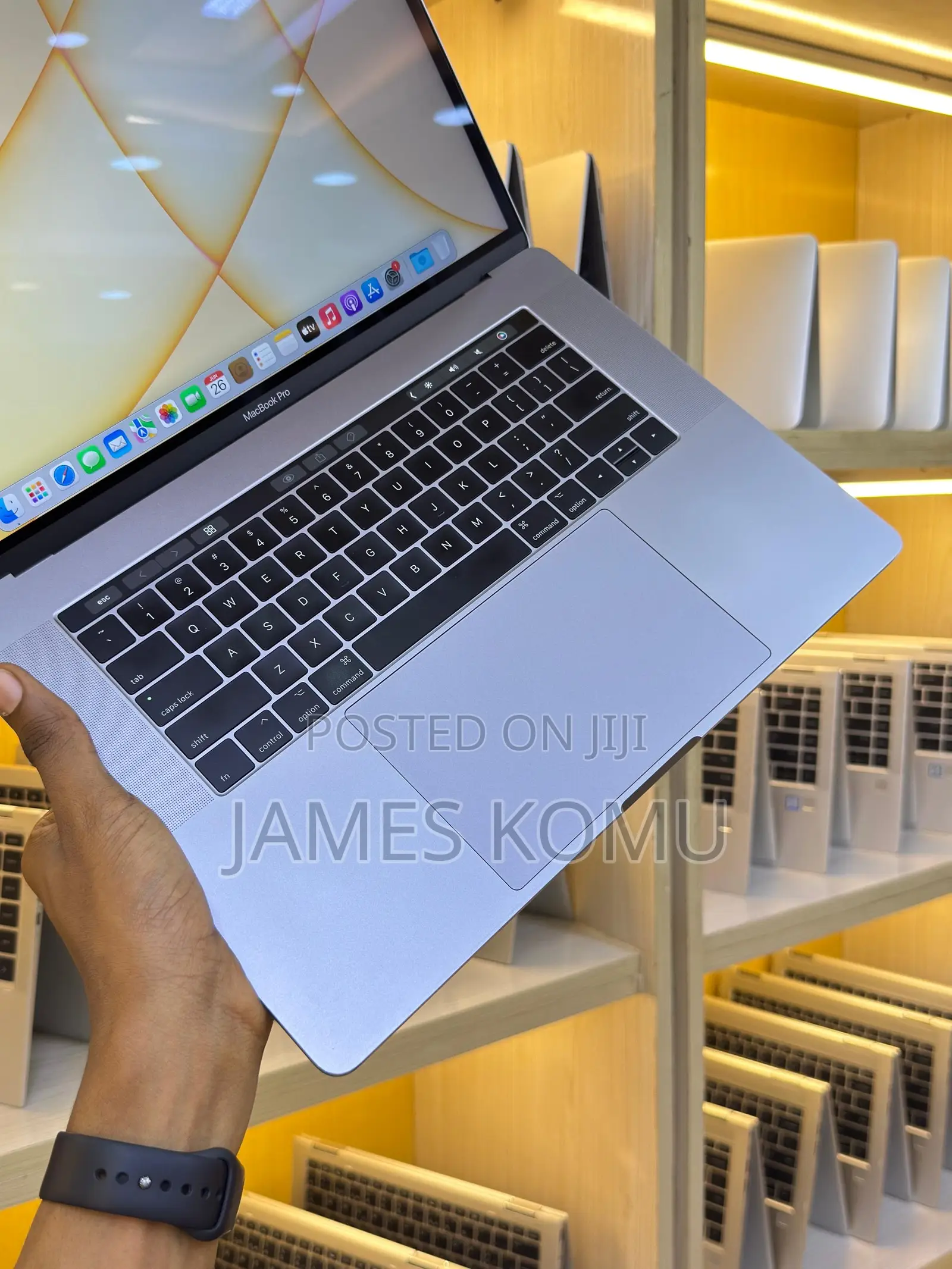 Laptop Apple MacBook Pro 2017 16GB Intel Core I5 SSD 512GB