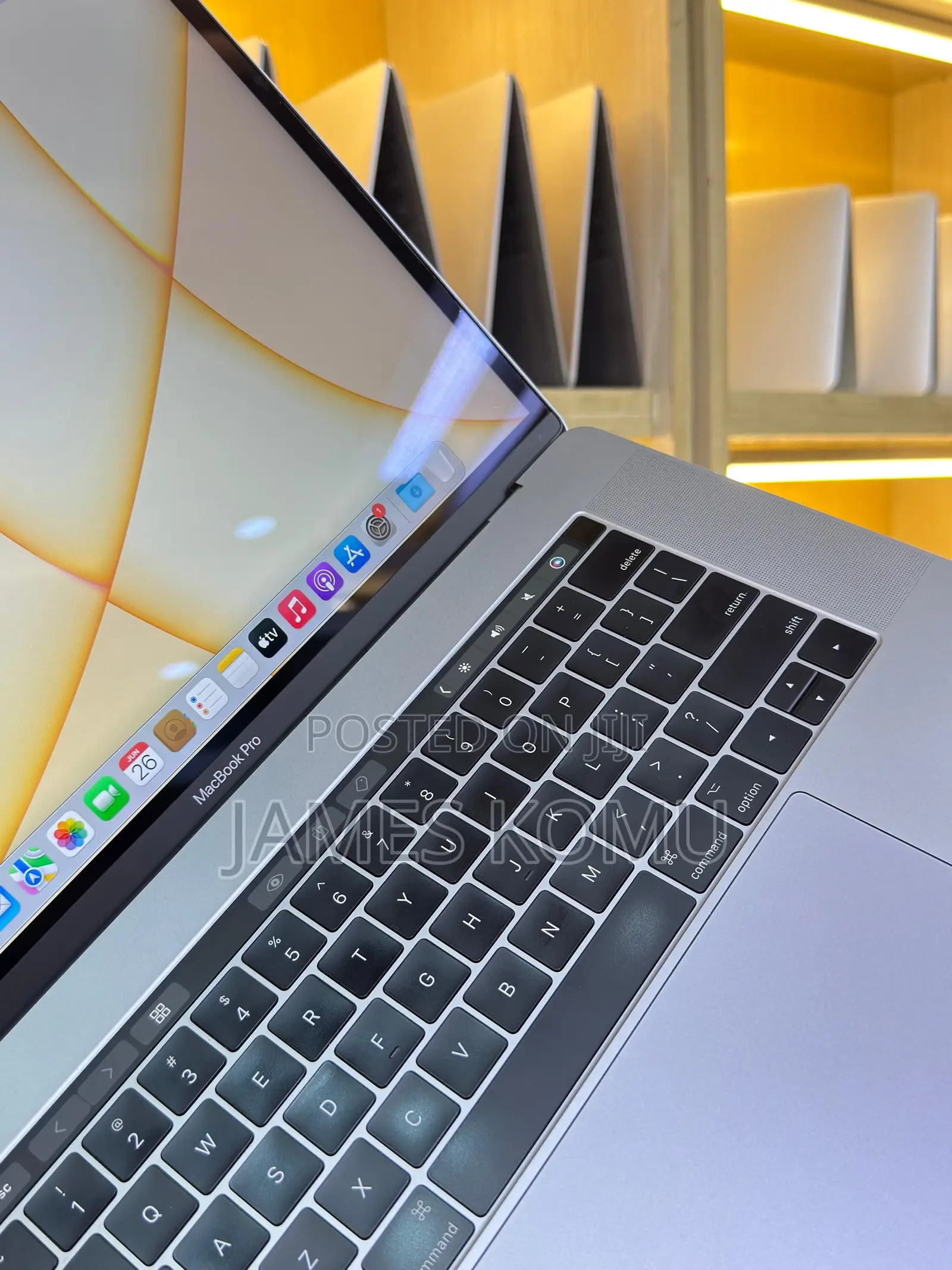 Laptop Apple MacBook Pro 2017 16GB Intel Core I5 SSD 512GB