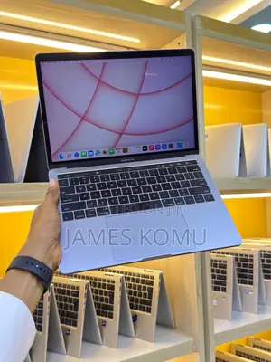 Laptop Apple MacBook Pro 2016 8GB Intel Core I5 SSD 256GB