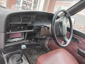 Toyota Hilux 1999 Green
