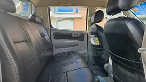 Toyota Hilux 2008 White