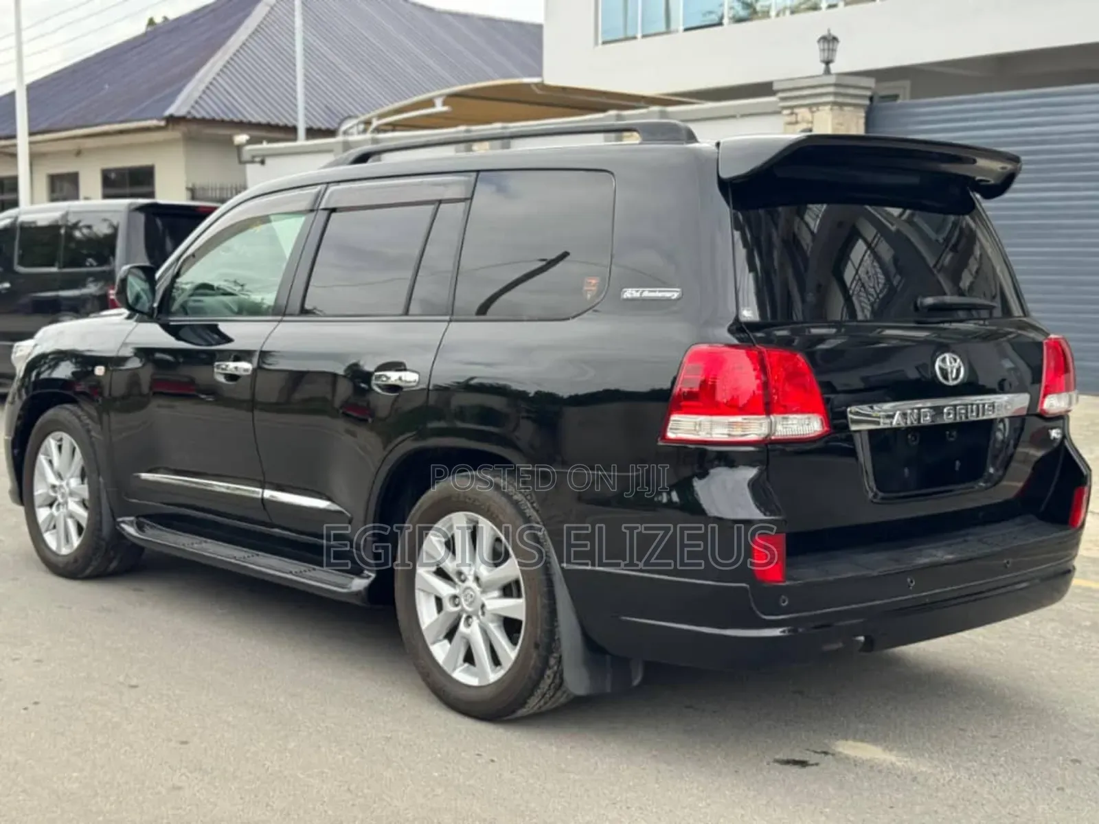 Toyota Land Cruiser 2010 Black
