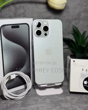 New Apple iPhone 15 Pro Max 256 GB White