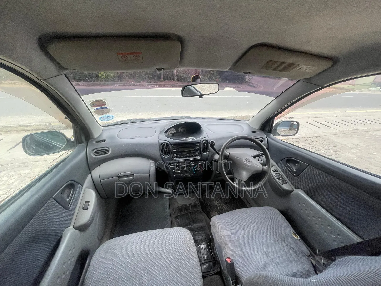 Toyota Fun Cargo 2004 Black